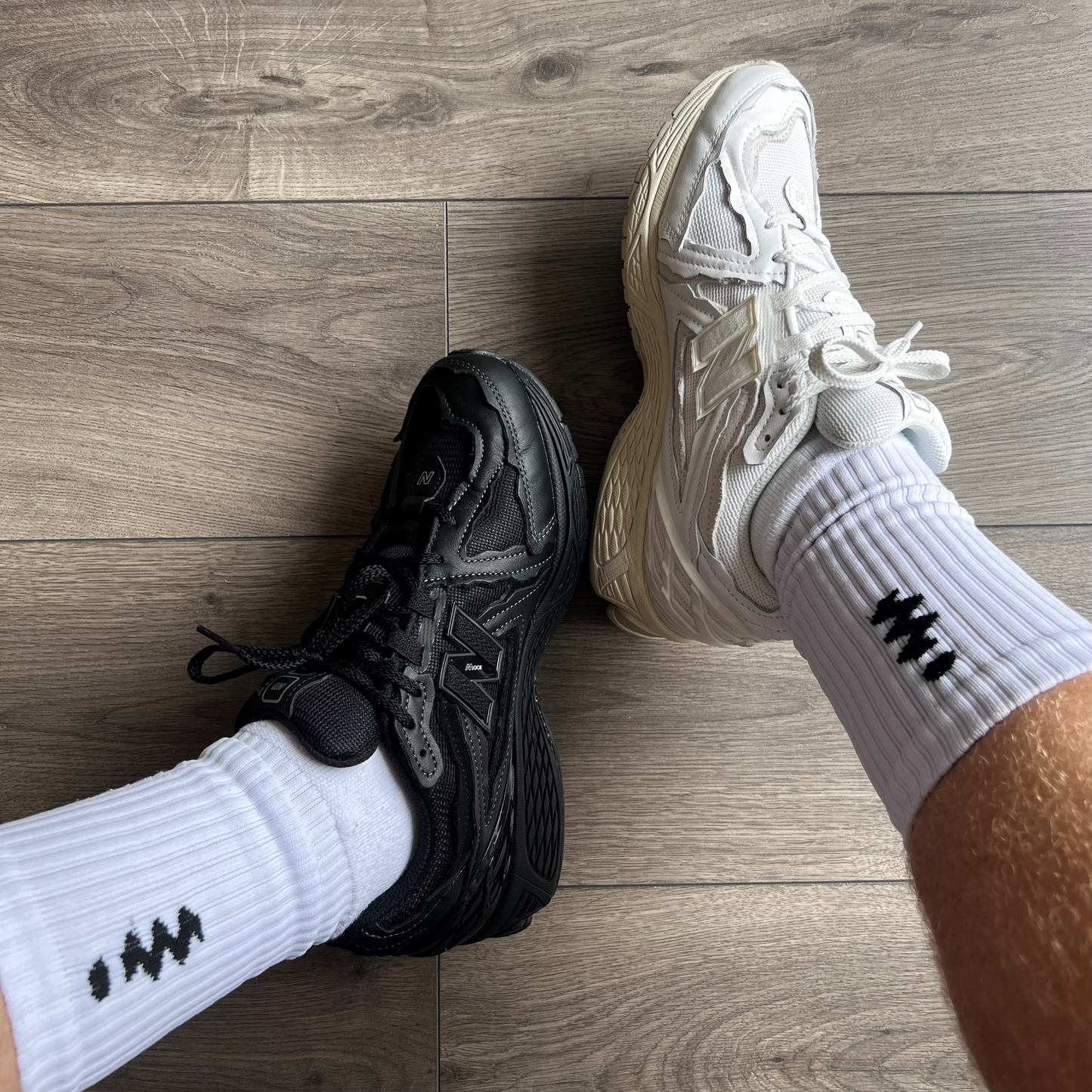 "i" Logo White Socks