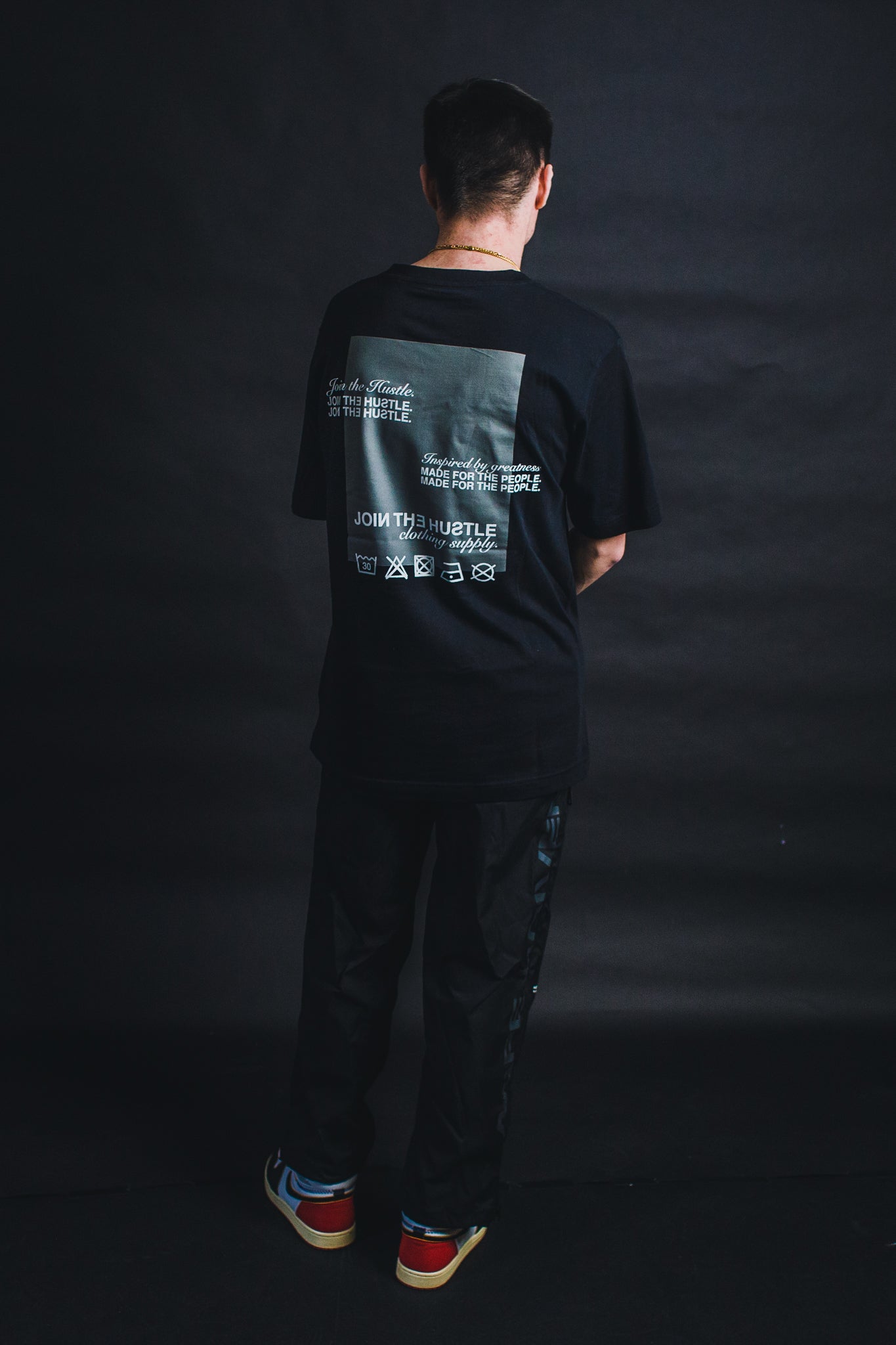 Black Essential Tee